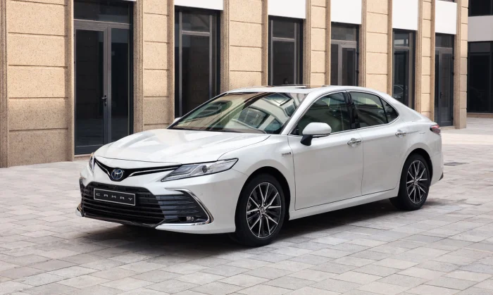 Toyota Camry 2024: Giá bán, thông số kỹ thuật, hình ảnh và thông tin chi tiết